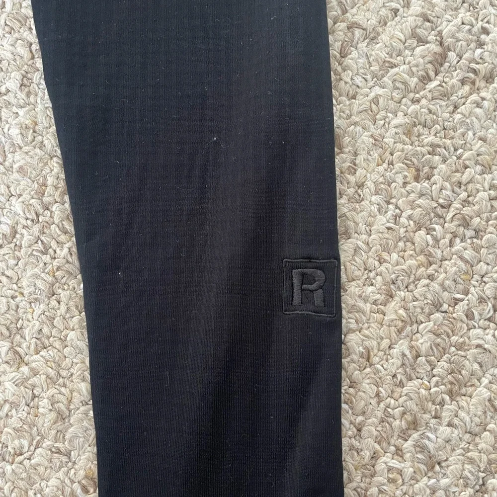 Patagonia Women’s R1® Pullover (Polartec® Power Dry®) - Picture 9 of 13